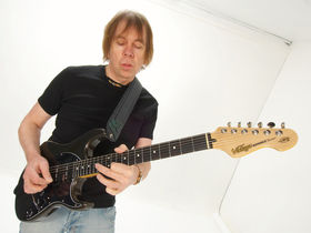 Vintage announces Robbie Gladwell signature electric